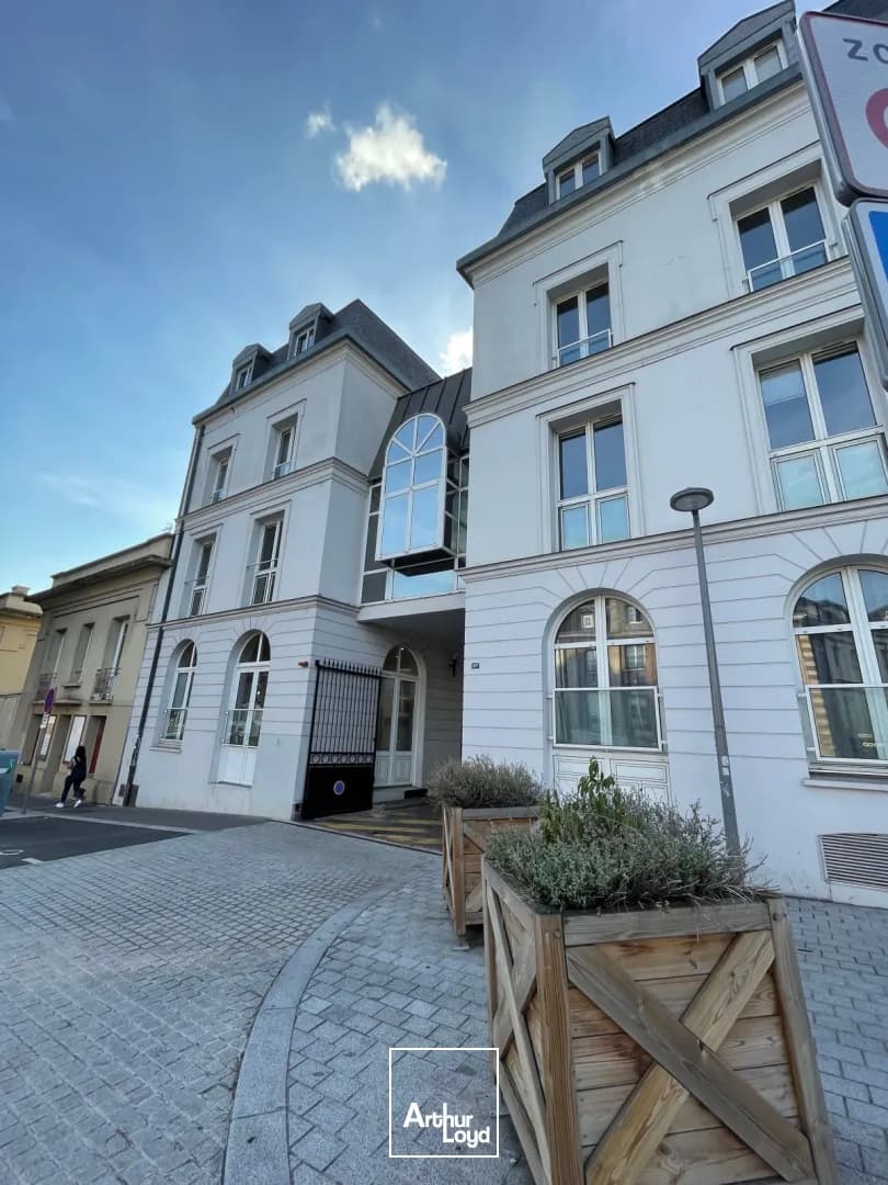 Bureaux en hyper centre ville de Rouen avec places de parking