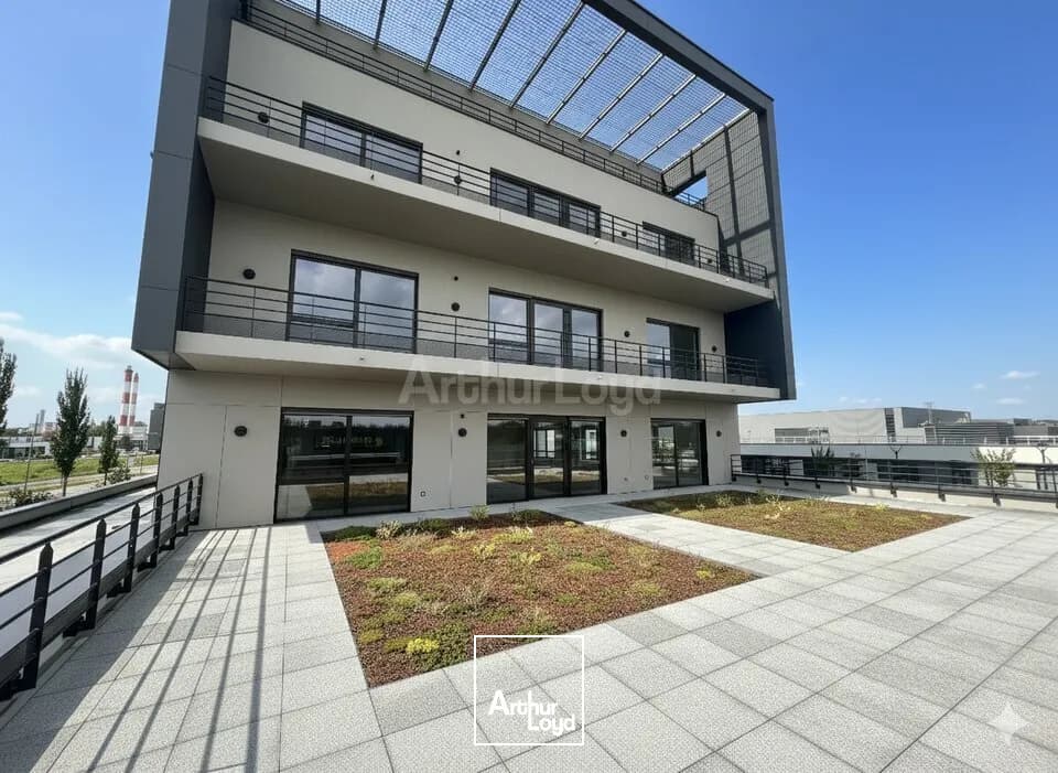 BUREAUX à LOUER de 2353 m²