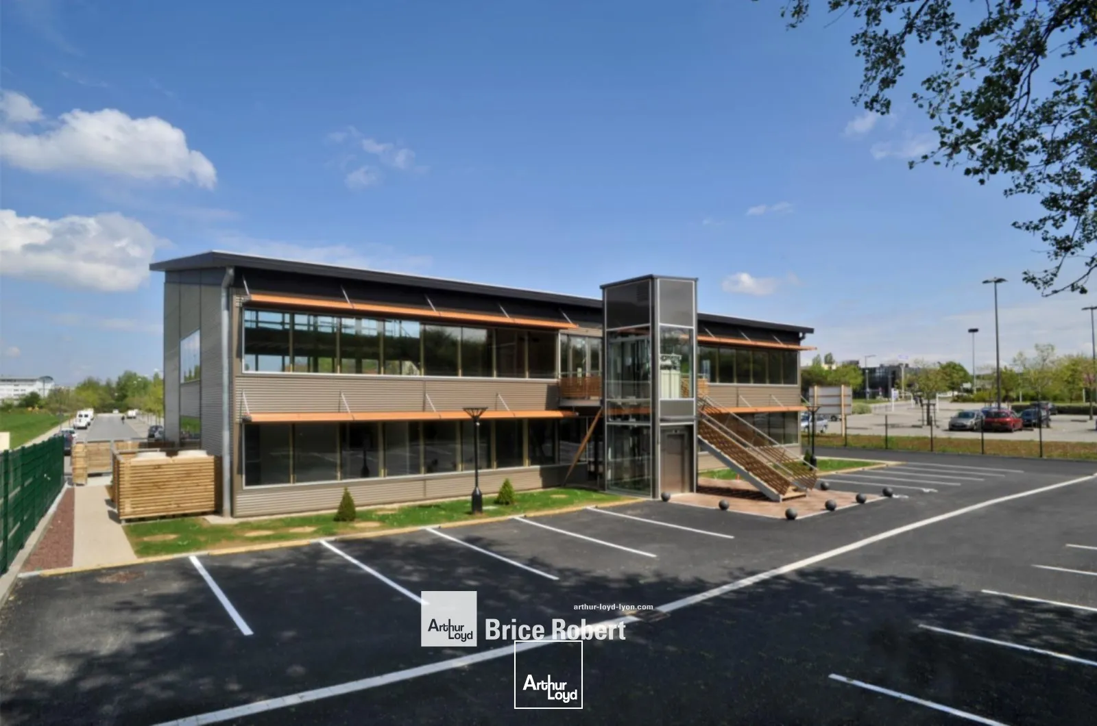 A louer - CECODIA - Bureaux avec maîtrise des consommations énergétiques- CECODIA - Bron