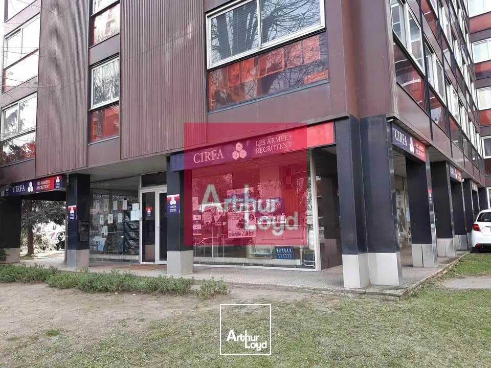 CLERMONT-FERRAND SECTEUR BERTHELOT BUREAUX 248 M² A LOUER