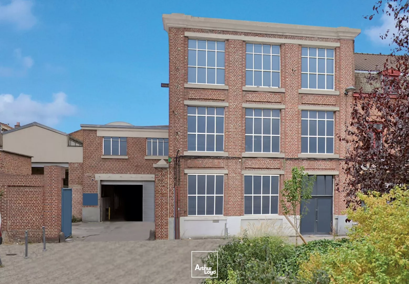 LOGISTIQUE URBAINE entrepot état neuf à louer à LILLE métro a proximité immédiate