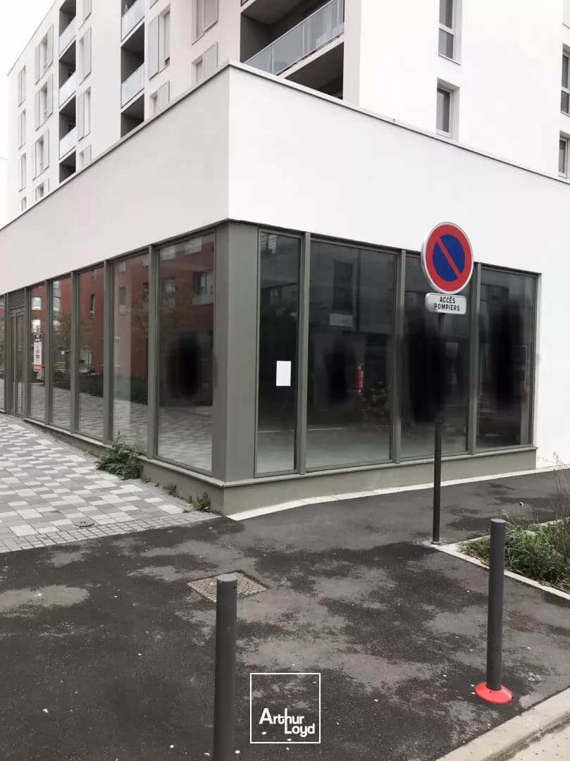 Local à vendre en RDC, libre de tout commerce !