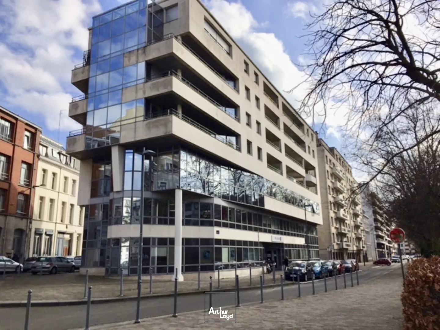 Bureaux à vendre à Lille - Locaux aménagés et climatisés avec parkings - Accessibilité et flexibilité